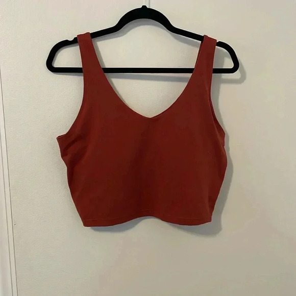 90 Degree Cropped Built In Tank XL - Picture 1 of 3